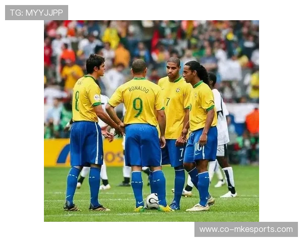 足球素质球星的成长之路如何塑造新时代的足球传奇